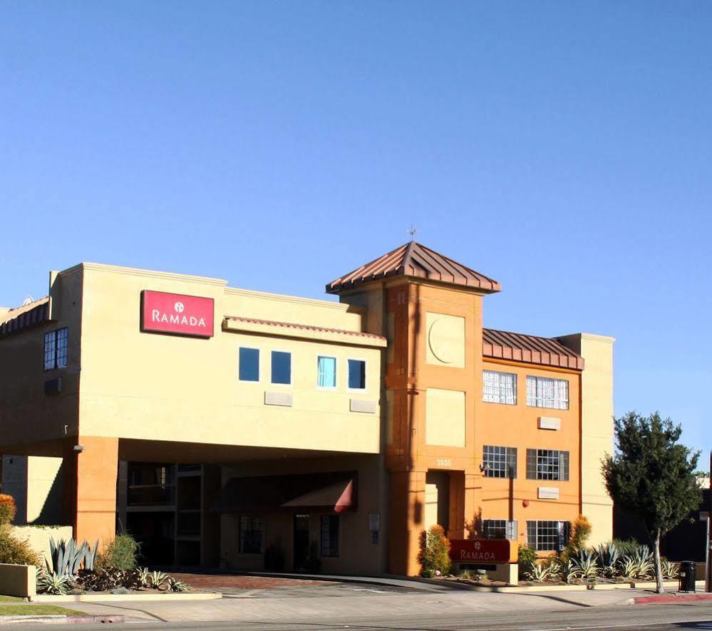 Ramada By Wyndham Culver City Los Angeles Exterior photo